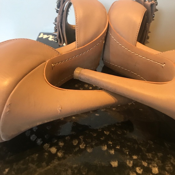 SAM EDELMAN Studded Nude Leather Peep Toe Heels - Picture 5 of 6